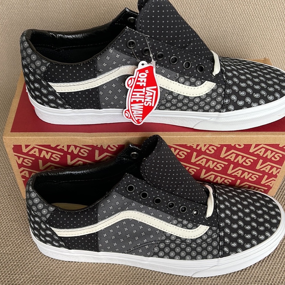 Vans WMNS Old Skool Tie Print Patch Work Black / True White Sneakers - Picture 3 of 16